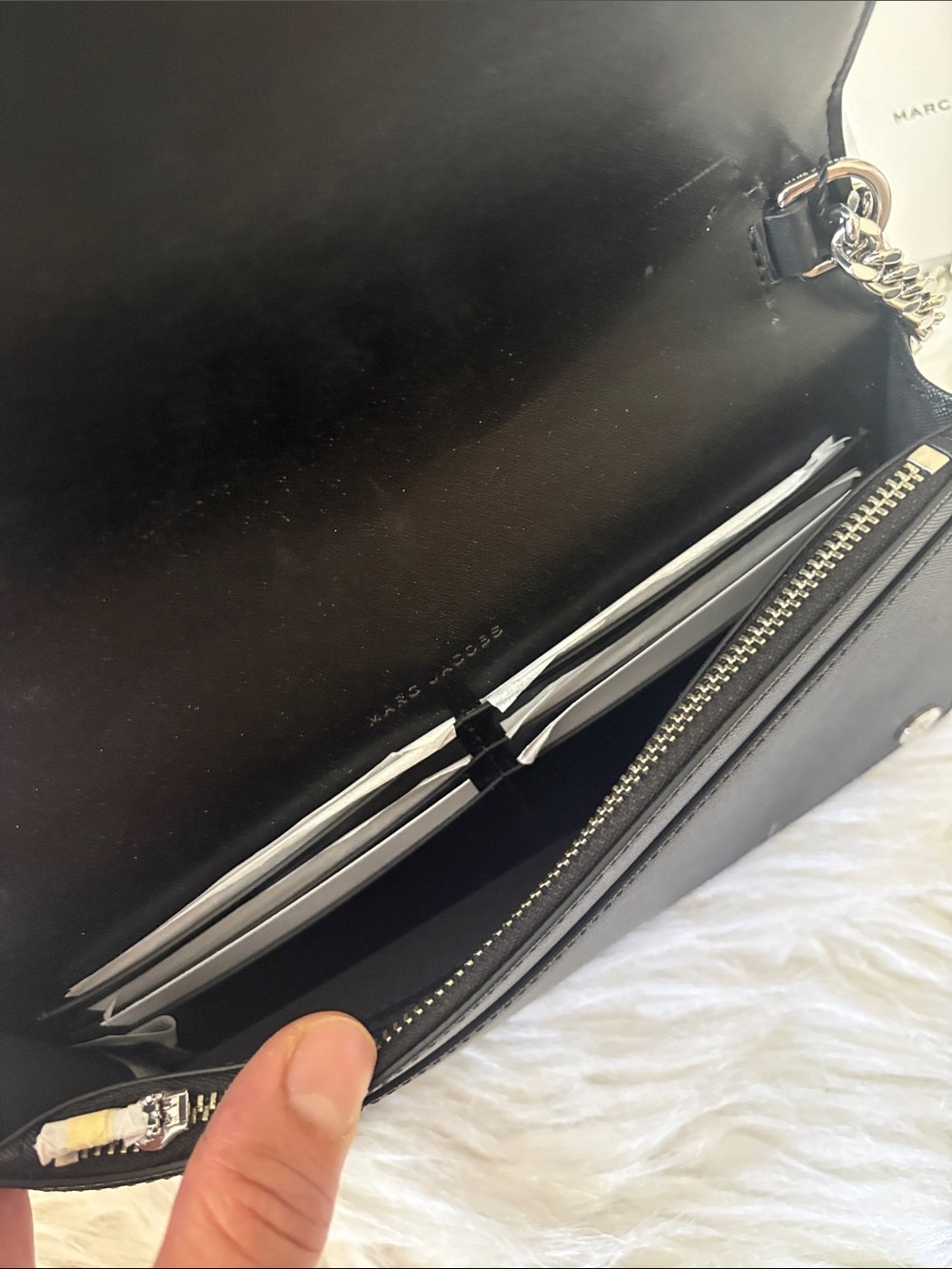 Marc Jacobs Black Leather Crossbody  Bag - Picture 5 of 11